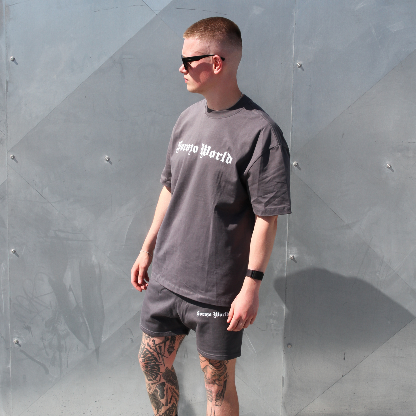SW LOGO TEE
